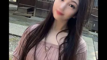 FC2PPV3340997 與美艷動人OL觀看櫻花後 到酒店連續內射一線白虎穴