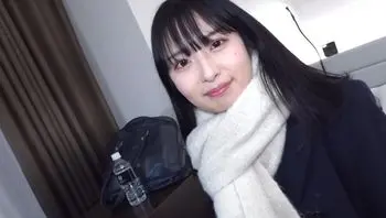 FC2PPV3232393 清純可愛高材生的生日願望 被狠狠中出[Part2]