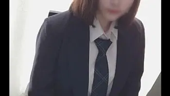 FC2PPV3196996 清純音樂系學生和金主爸爸啪啪 變成一條淫蕩小母狗被內射滿滿[Part1]