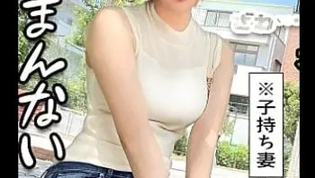 300MAAN684 開辦烹飪班美麗人妻極度欲求不滿 坐上雞巴上瘋狂搖動蠻腰榨精