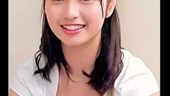 230ORECO159 肉感女子大生看見肉棒有點害羞 看著慢慢變大充滿驚喜立即試用