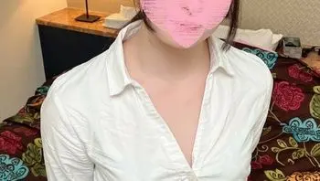 FC2PPV3067459 肉肉妹妹有點青澀害羞 小穴淫水流不停[Part1]