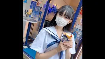 FC2PPV3059035 天真無邪學生身體極敏感 揉揉乳頭小穴已濕透 無套內射尖叫呻吟