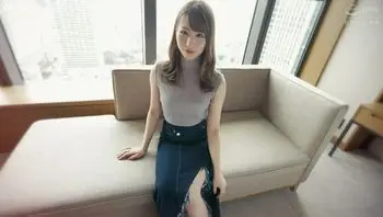 229SCUTE1245 知性白晢美女腰細長腿騎上肉棒淫蕩呻吟