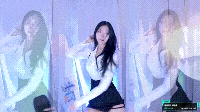 2025-05-08_17-45-39 - akikxxo- 动图预览