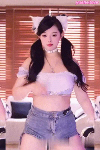 主播_赫拉拉 | 白色蕾丝猫耳项圈骚舞秀 动图预览