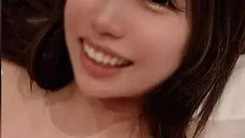 FC2PPV4836395 一個可愛又有點調皮的女孩興奮時陰蒂變碩大和硬硬的