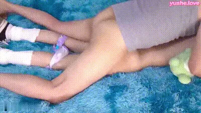 刚成年的妙龄妹妹家中惨遭内射白虎嫩穴 动图预览