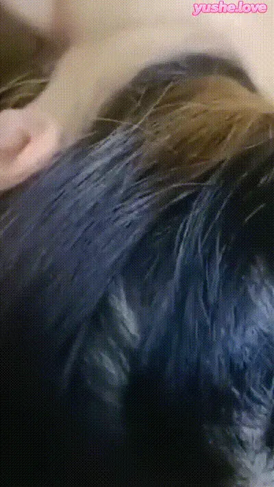 爱健身的骚妈勾引儿子，儿子浓精全射嘴里 动图预览