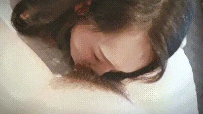 把漂亮淫蕩熟女繫上狗鏈被富二代猛操 动图预览