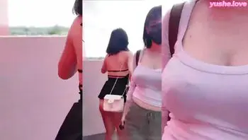 双女户外露出！