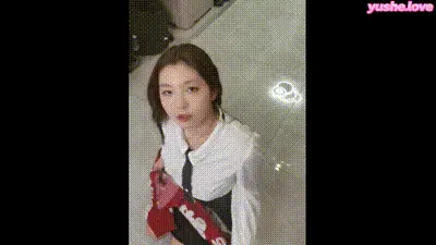 高颜值美女淫乱群P乱交 动图预览
