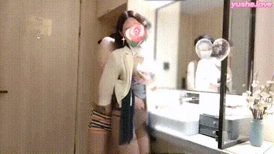 酒店激情啪啪制服继妹 动图预览