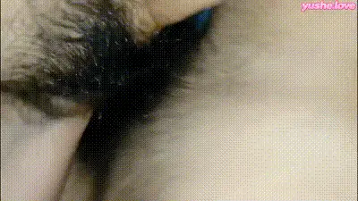 一起床就被妹妹强上 1 动图预览