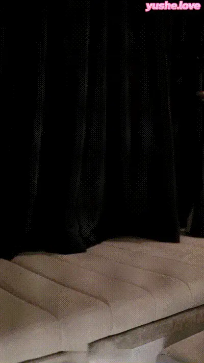 乔妹的警察帽白色透视吊带+黑色热裤制服诱惑 动图预览