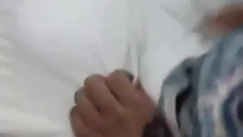 痴傻的小伙和守寡的嫂子相依为命Part001