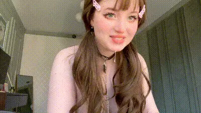 来自 Tinder 的Cute青少年 Egirl 第一次在 FaceTime 通话中尝试。第 2 部分。真正的业余自制-shyblanche 动图预览