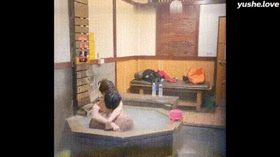 【校园学生极品嫩妹】情侣去酒店，做爱视频被工作人员曝光！ 动图预览