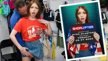 保安鸡巴在她的惩罚期间将扒手带入了一个Sexual Pleasure的世界-lulu chu