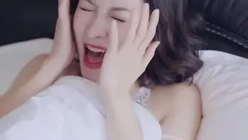 穷小子意外和女天后发生的一夜情，从此开启自己的逆袭人生Part001