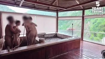 爽到高潮淫汁四溅！(klcouple6699)