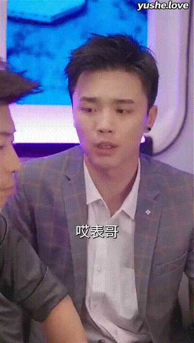 我在夜总会当经理Part006 动图预览