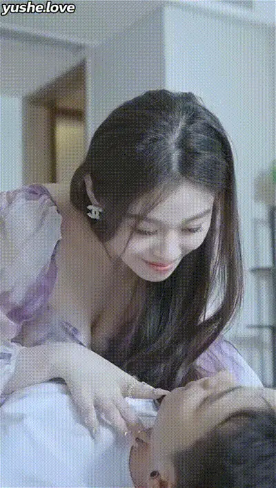 我在夜总会当经理Part005 动图预览