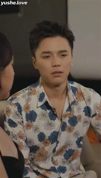 我在夜总会当经理Part015 动图预览