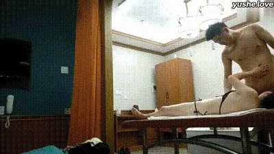 南通女婿开房与岳母乱伦，大屁股老骚货饥渴不要不要的 动图预览
