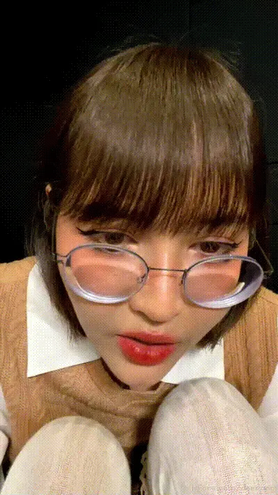 泰國美女声音甜美却浪到极致 直接刺激到可以射精的程度【deerlong 艾瑞莎】 动图预览
