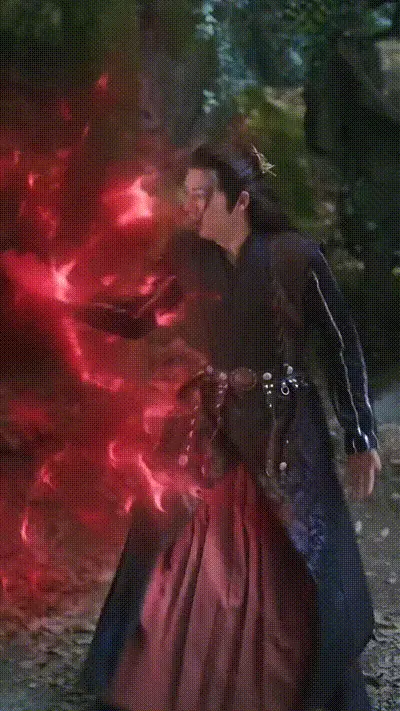 人到晚年绝美魔女拿我当炉鼎Part014 动图预览