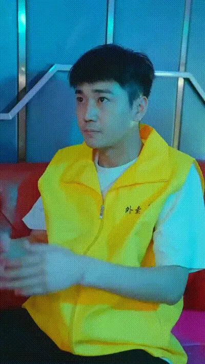 相亲被拜金女羞辱当晚复仇Part003 动图预览