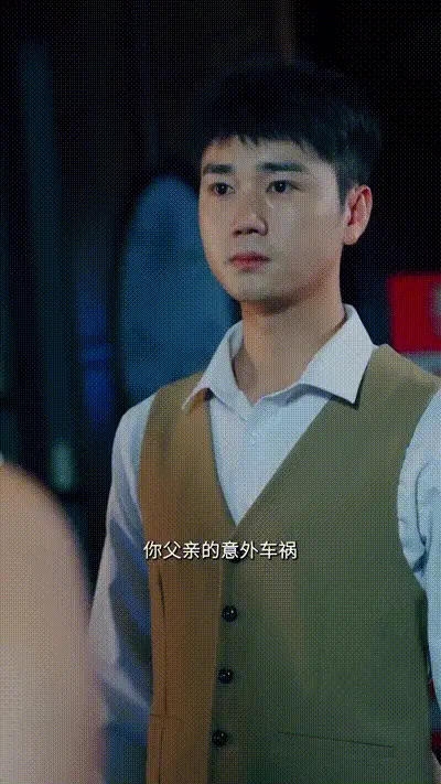 相亲被拜金女羞辱当晚复仇Part013 动图预览