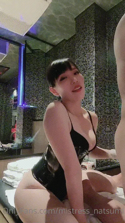 H杯的女学生和女友进行的无套性爱(okirakuhuhu) 动图预览
