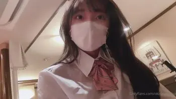 H杯的女学生妹妹竟主动骑上男友猛坐鸡巴(okirakuhuhu)