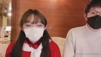 H杯的女学生情人之带女友旅游在酒店做爱(okirakuhuhu)