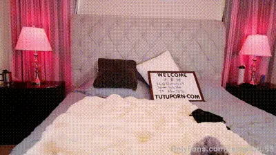 极致手法自慰(elisetutu69） 动图预览