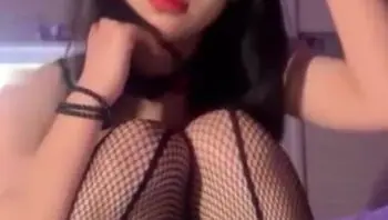 【微博福利姬_伊伊子】_网红超级社保作品完整版流出