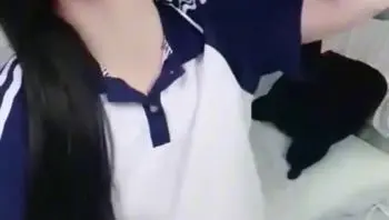 高中生学妹偷偷半夜赚快钱妹子的颜值和身材都很极品