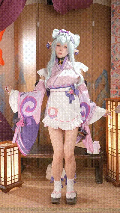 咬一口兔娘ovo (Yaokoututu) - 裸舞双视角 动图预览