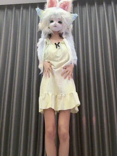性感女孩的solo舞蹈，你想如何探索她？-tia mx 动图预览