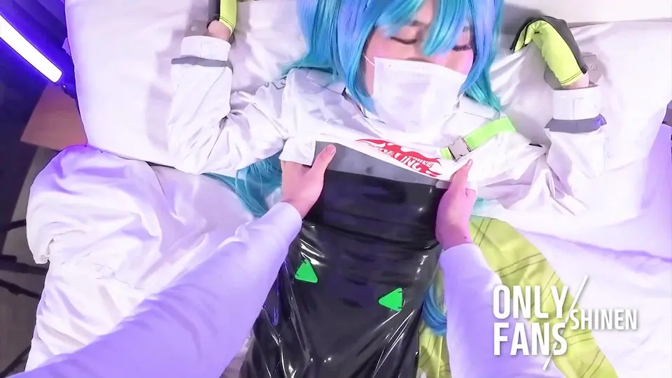 【初音未来】💙性感的赛车女郎coser, 伪娘和性情色視頻　【個人撮影】 3-shinen2022