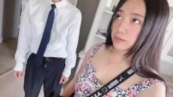 daisybaby台灣無碼顏射The estate agent took the client to see the house and who offered to fuck&face cum-daisybabytw