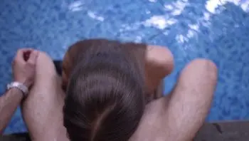 只是一个可爱的巨乳女孩在私人别墅拍摄裸照后得到深深的内射！-hottiestwo