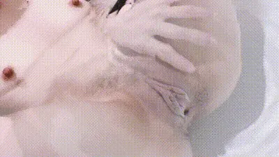 你想念我刚刮完的那个晚上，别担心，我还准备玩呢——进来吧！我是说浴缸~-secretkiko 动图预览