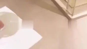 【阿姨你是不是性瘾大啊，光出不进是想把我抽干吗】这奶子真是越看越上头老天赏饭吃极品炮架子，性经验方面还得是阿姨更加熟练点淫水喷的到处都是！
