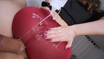 我继妹有个很变态的癖好，喜欢穿着破洞leggings被操-misty queen