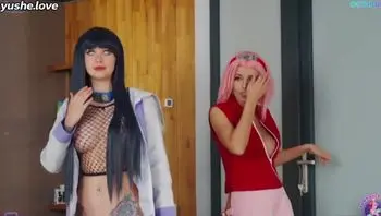 【火影淫者】卡卡西和鸣人爆草纲手和小樱，cosplay制服诱惑【欧美狂野大片】