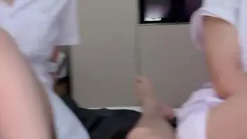 医患之间不同寻常的治疗方案（上）根据报告针对性的制定治疗方案并且主动给病人提供更好更有效的治疗方法，利用病人的喜好不停的刺激以达到康复的目的